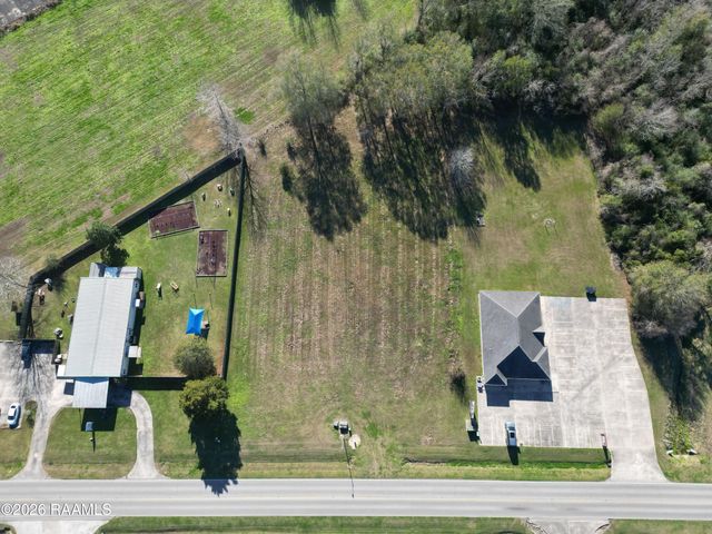 202 Albertson Parkway, Broussard, LA 70518