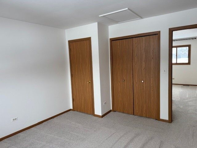 34016 N White Oak Lane 34016, Gurnee, IL 60031