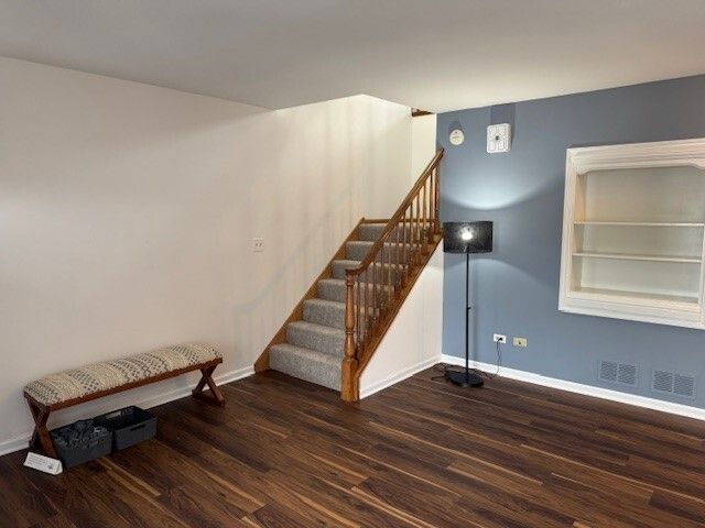 34016 N White Oak Lane 34016, Gurnee, IL 60031