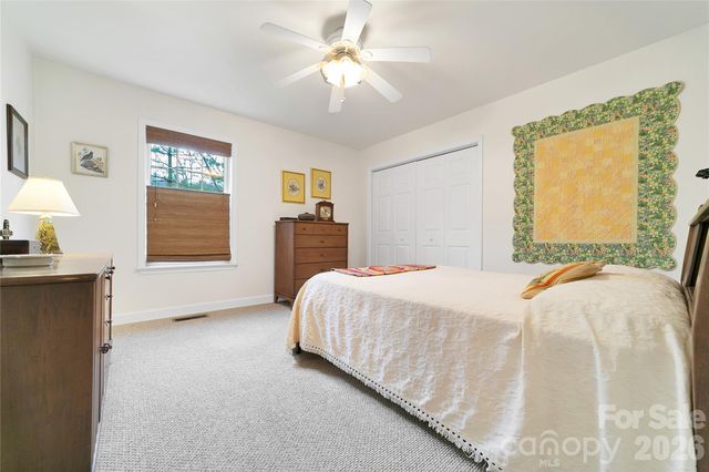 126 Gasga Court, Brevard, NC 28712