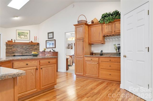 126 Gasga Court, Brevard, NC 28712