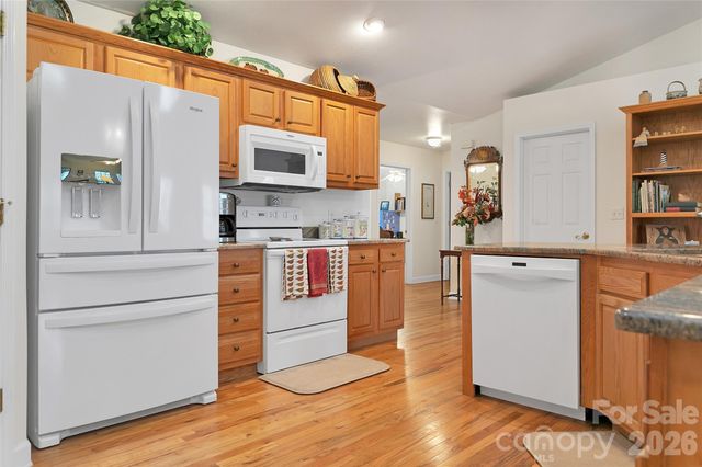 126 Gasga Court, Brevard, NC 28712