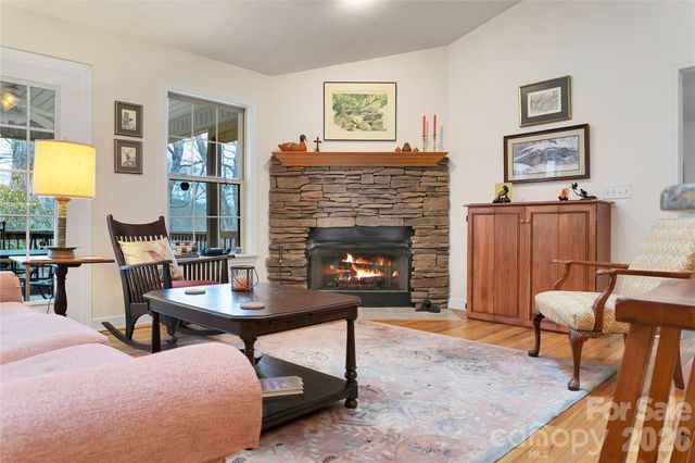 126 Gasga Court, Brevard, NC 28712