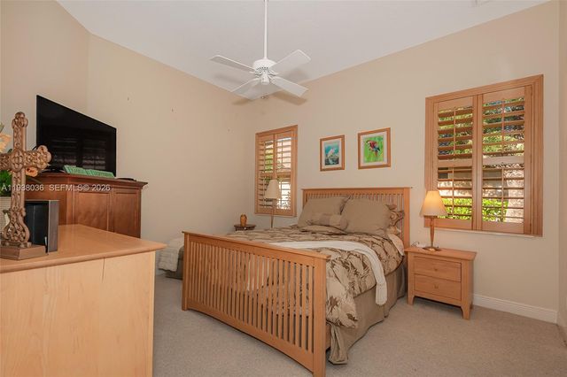 610 W Enclave Cir W, Pembroke Pines, FL 33027