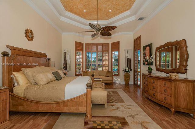 610 W Enclave Cir W, Pembroke Pines, FL 33027