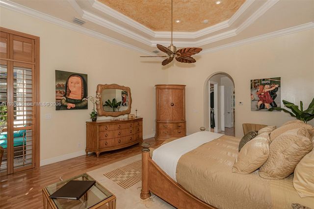 610 W Enclave Cir W, Pembroke Pines, FL 33027