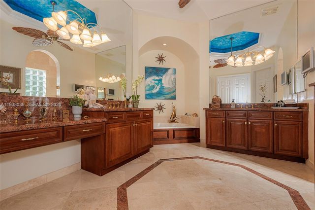 610 W Enclave Cir W, Pembroke Pines, FL 33027