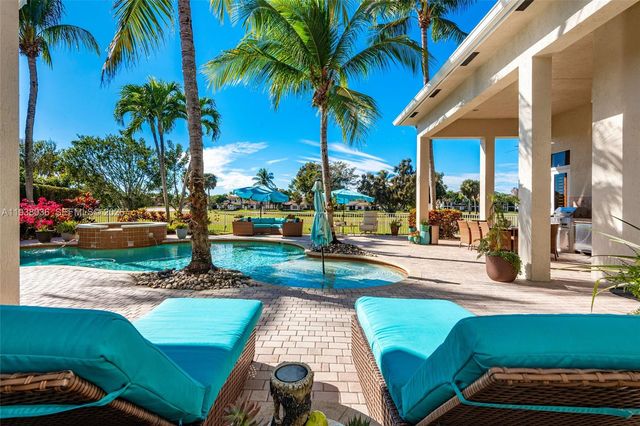 610 W Enclave Cir W, Pembroke Pines, FL 33027