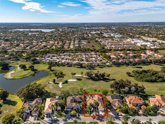 610 W Enclave Cir W, Pembroke Pines, FL 33027