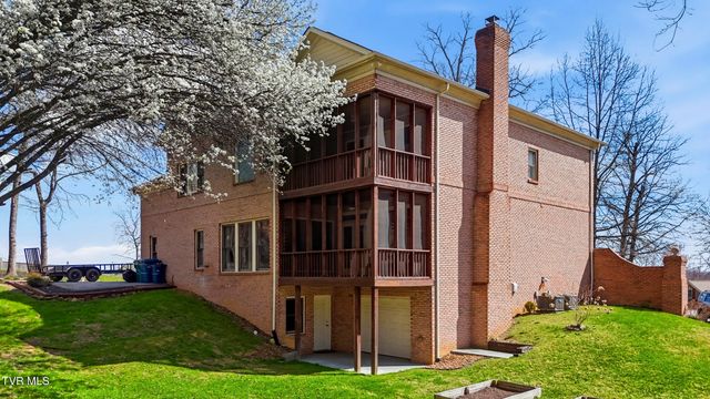 1054 Colonial Drive, Morristown, TN 37814