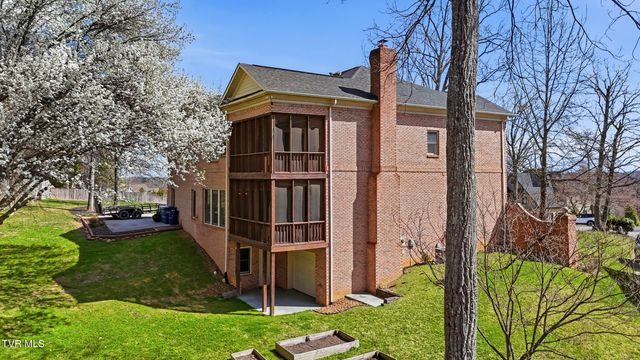 1054 Colonial Drive, Morristown, TN 37814