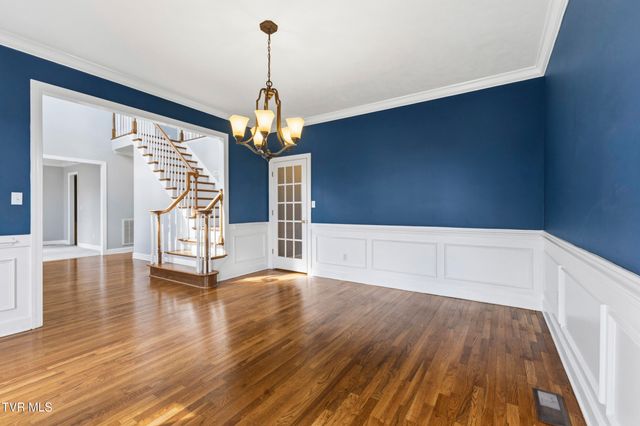 1054 Colonial Drive, Morristown, TN 37814