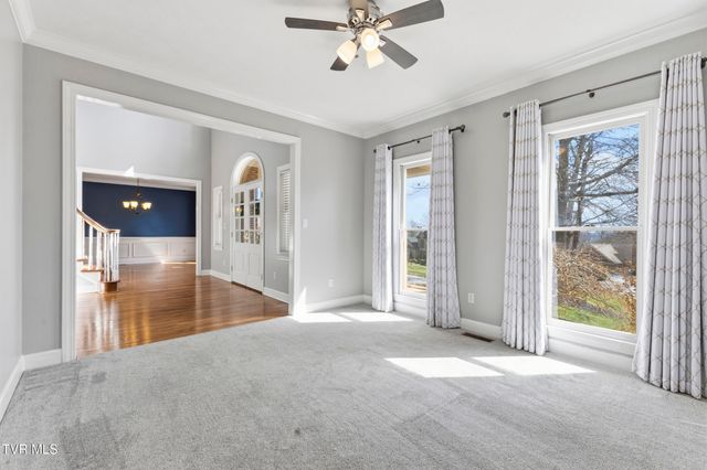 1054 Colonial Drive, Morristown, TN 37814