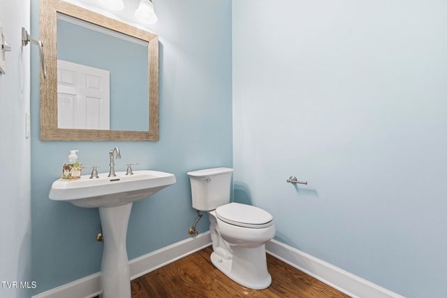 1054 Colonial Drive, Morristown, TN 37814