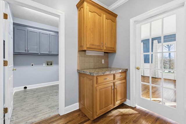 1054 Colonial Drive, Morristown, TN 37814