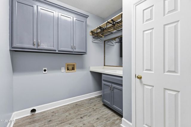 1054 Colonial Drive, Morristown, TN 37814