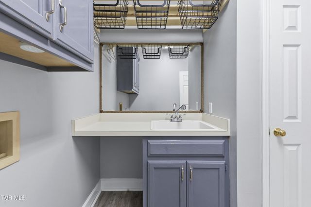 1054 Colonial Drive, Morristown, TN 37814