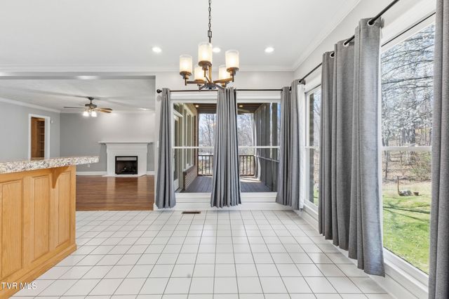 1054 Colonial Drive, Morristown, TN 37814