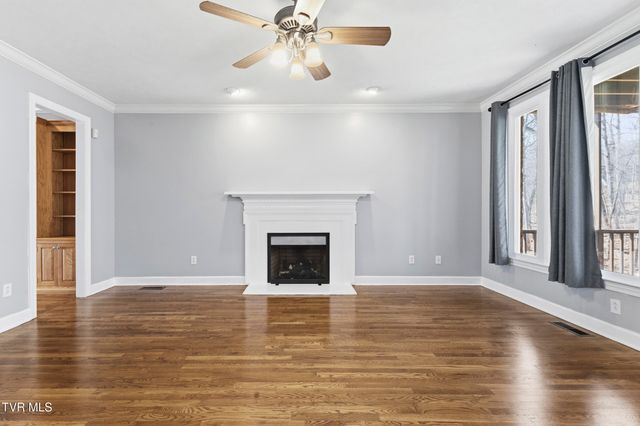 1054 Colonial Drive, Morristown, TN 37814