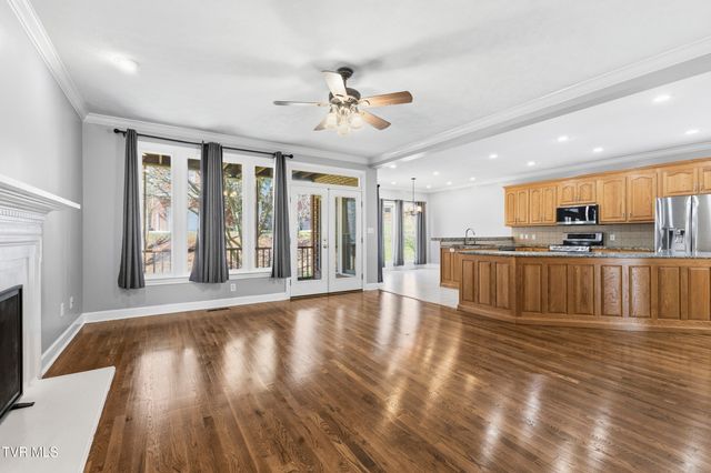 1054 Colonial Drive, Morristown, TN 37814