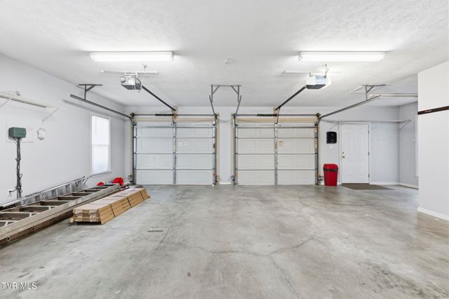 1054 Colonial Drive, Morristown, TN 37814