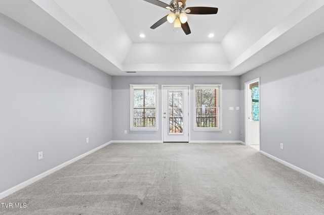 1054 Colonial Drive, Morristown, TN 37814