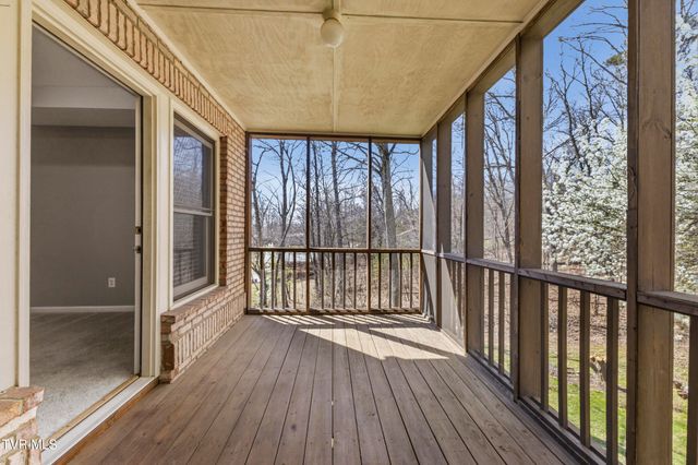 1054 Colonial Drive, Morristown, TN 37814