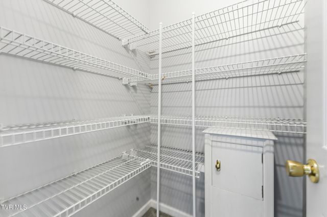 1054 Colonial Drive, Morristown, TN 37814