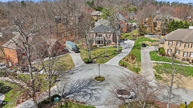 1054 Colonial Drive, Morristown, TN 37814