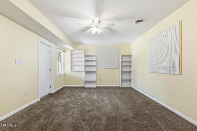 1054 Colonial Drive, Morristown, TN 37814