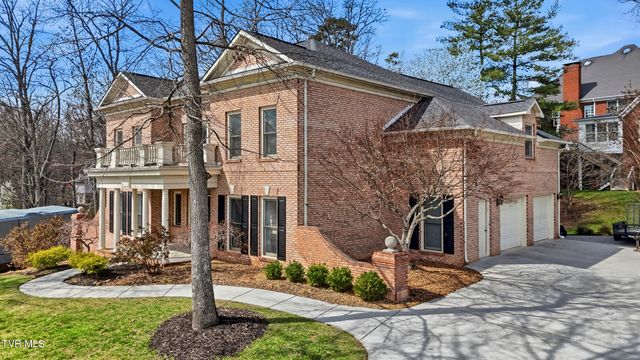 1054 Colonial Drive, Morristown, TN 37814