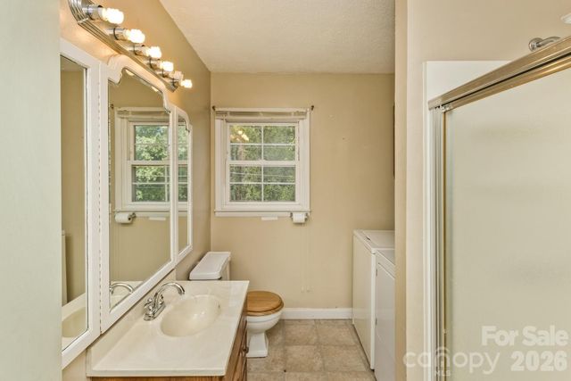379 Bee Tree Road, Swannanoa, NC 28778