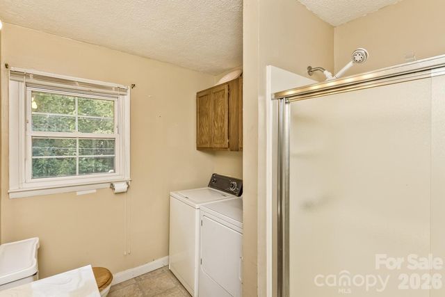 379 Bee Tree Road, Swannanoa, NC 28778