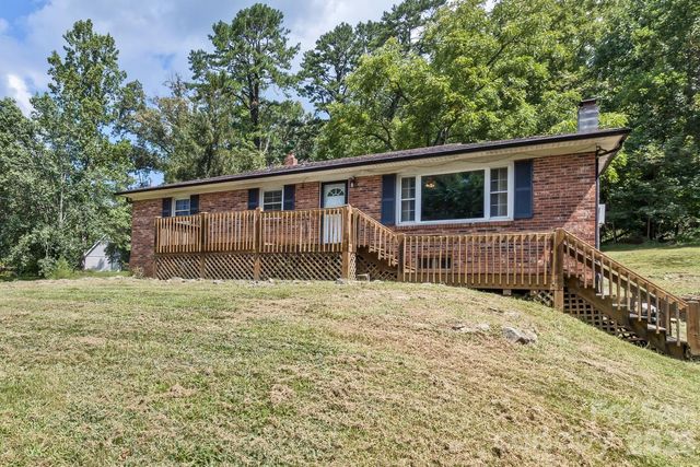 379 Bee Tree Road, Swannanoa, NC 28778