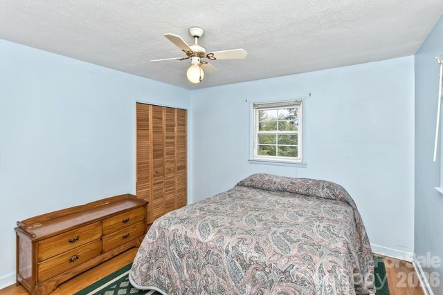 379 Bee Tree Road, Swannanoa, NC 28778