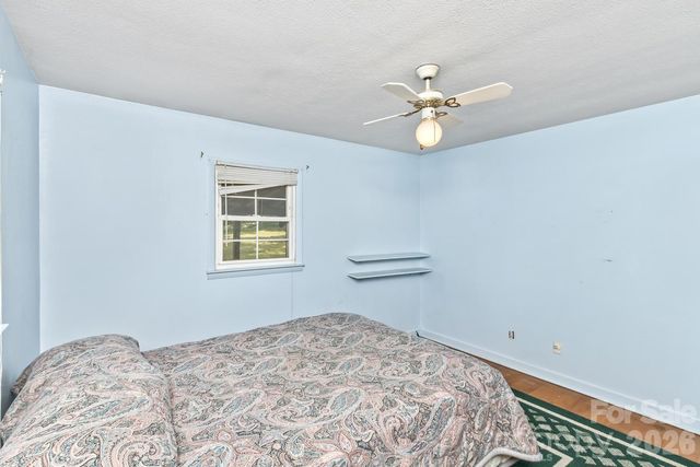 379 Bee Tree Road, Swannanoa, NC 28778