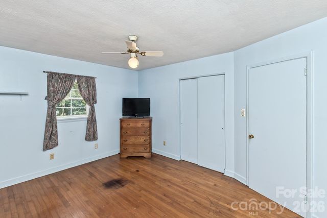 379 Bee Tree Road, Swannanoa, NC 28778