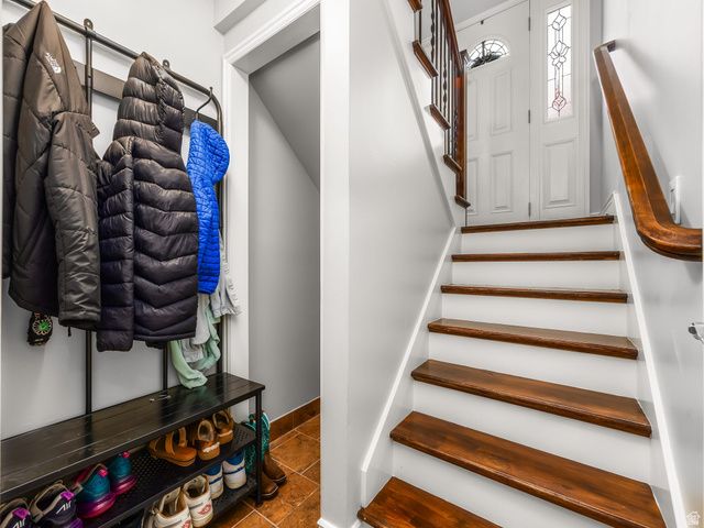 523 MOUNTAIN RD, Centerville, UT 84014