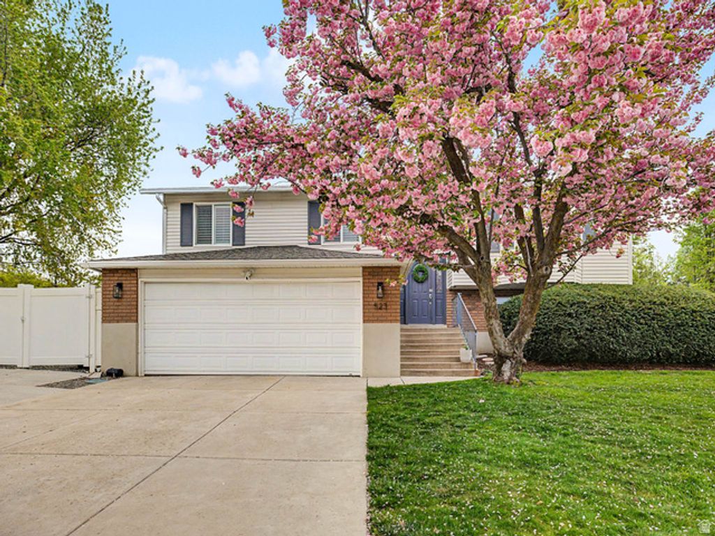 523 MOUNTAIN RD, Centerville, UT 84014