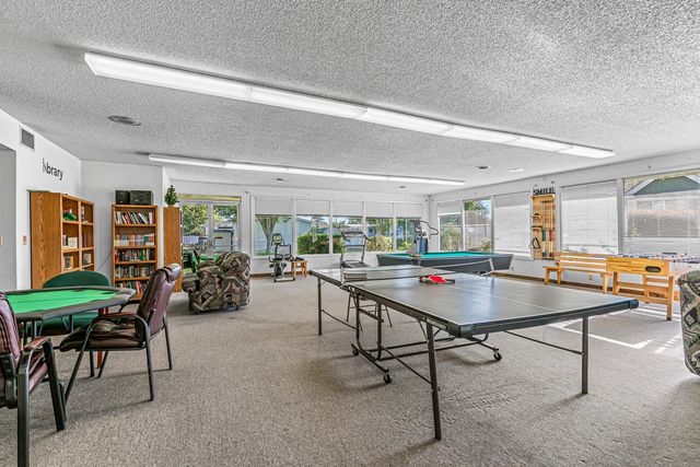 2385 Table Rock Road SPC 2, Medford, OR 97501