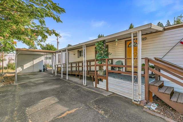 2385 Table Rock Road SPC 2, Medford, OR 97501