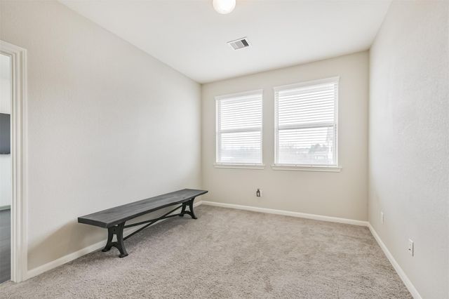 327 Biltmore Loop, Montgomery, TX 77316