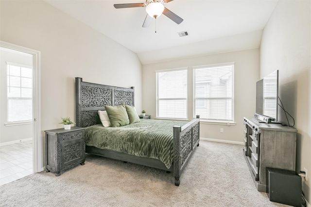 327 Biltmore Loop, Montgomery, TX 77316