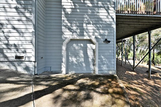 11965 Marble Ct, Penn Valley, CA 95946