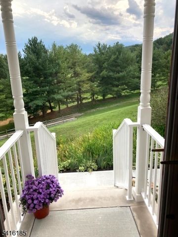 1 Pinehurst Dr, Washington Twp., NJ 07882