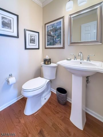 1 Pinehurst Dr, Washington Twp., NJ 07882