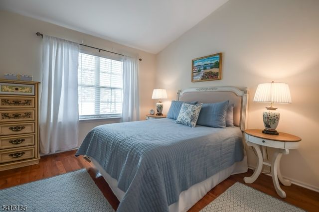 1 Pinehurst Dr, Washington Twp., NJ 07882