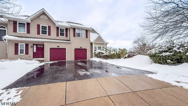 1 Pinehurst Dr, Washington Twp., NJ 07882