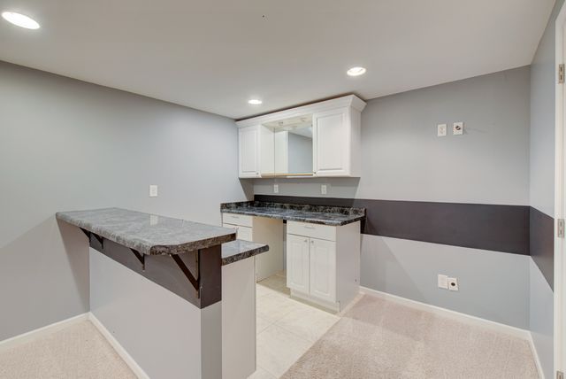 880 Countryfield Lane, Elgin, IL 60120