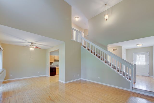 880 Countryfield Lane, Elgin, IL 60120